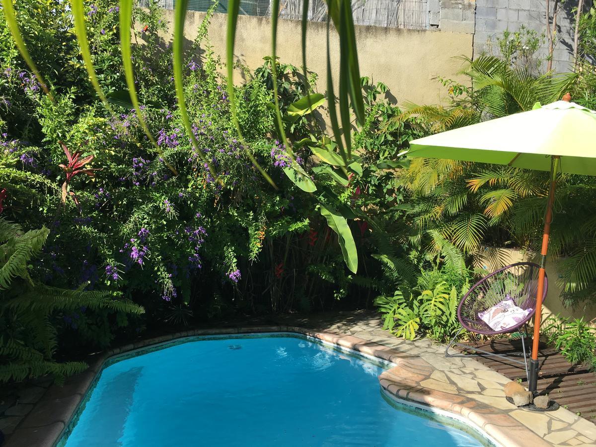 Le Chalet Dazae La Riviere Saint-Louis Luaran gambar